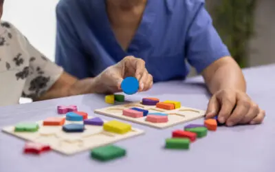 How Memory Care Communities Support Seniors with Dementia