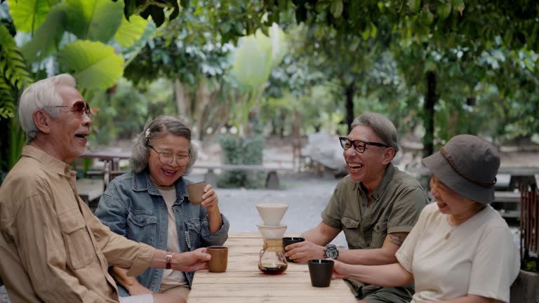 Why Community Connections Matter in Senior Living